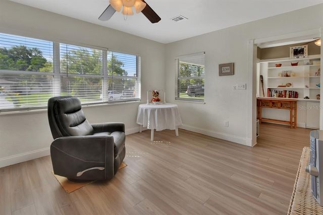 40 CARNATION LANE, Debary, FL 32713