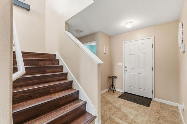 2355 S Rachel Ave, Fresno, CA 93725