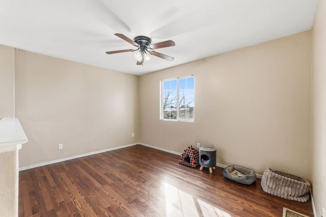 2355 S Rachel Ave, Fresno, CA 93725