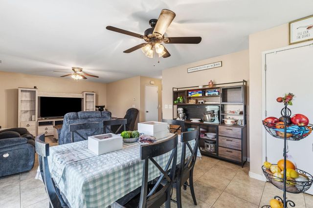 2355 S Rachel Ave, Fresno, CA 93725