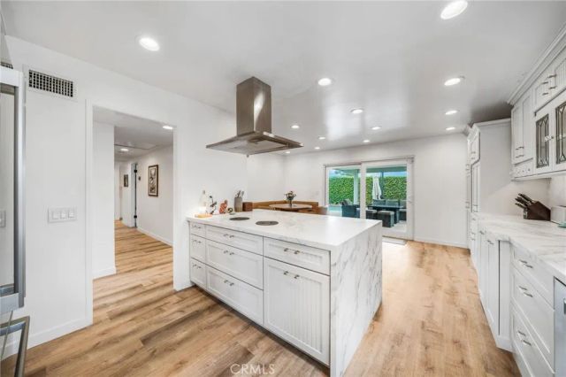 1517 E Riverview, Orange, CA 92865