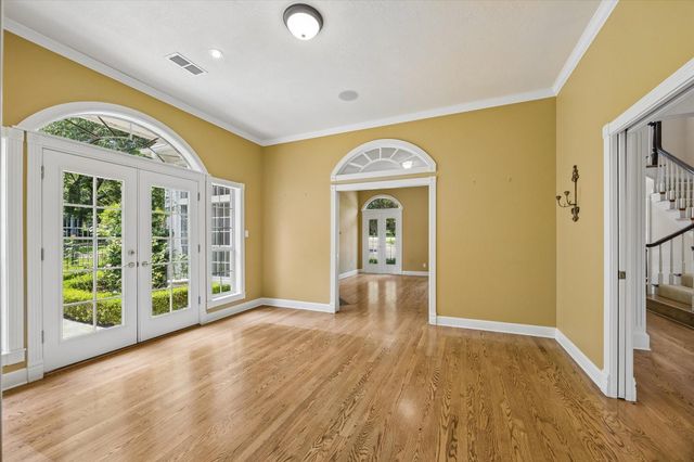 3920 N Briarwood Drive, Brenham, TX 77833