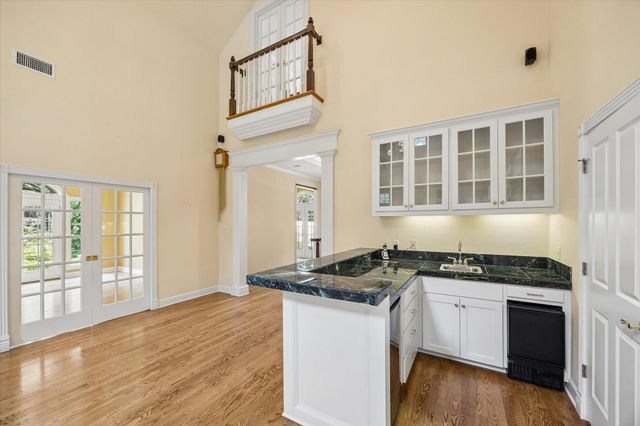 3920 N Briarwood Drive, Brenham, TX 77833