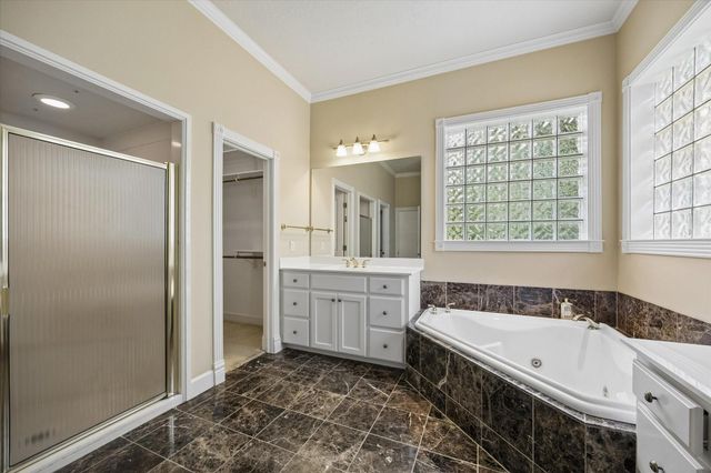 3920 N Briarwood Drive, Brenham, TX 77833