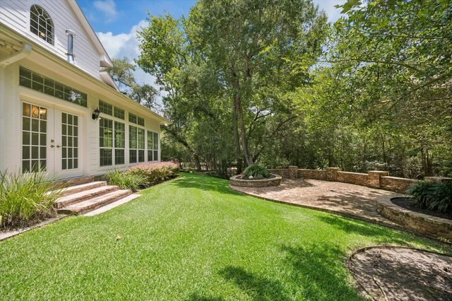 3920 N Briarwood Drive, Brenham, TX 77833