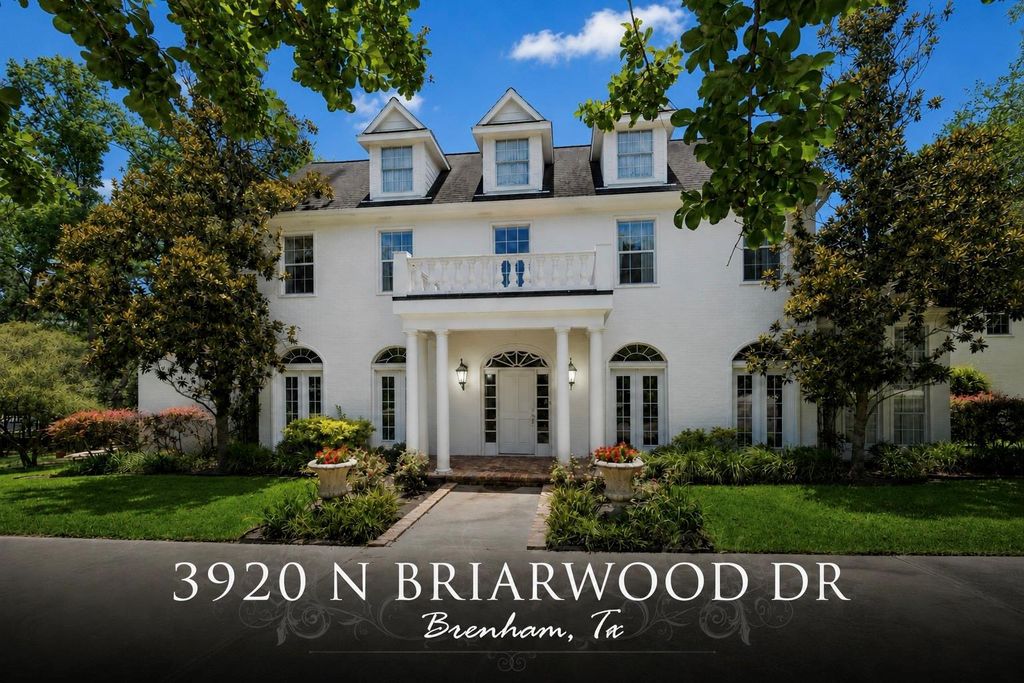 3920 N Briarwood Drive, Brenham, TX 77833
