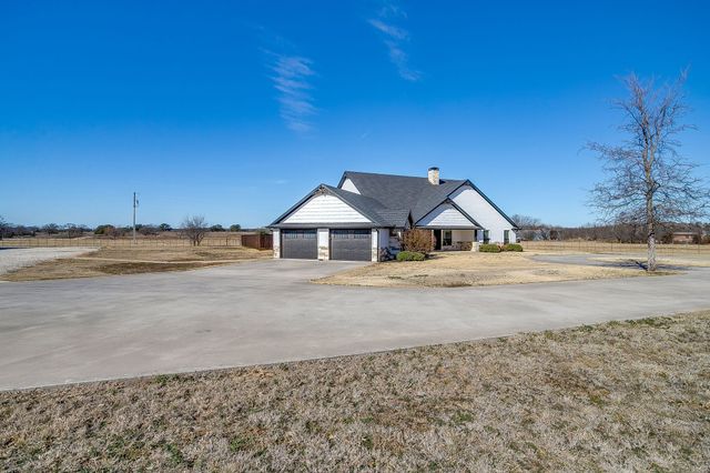 733 Fm 2652, Graham, TX 76450