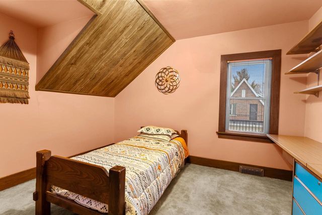 543 Roosevelt ROAD, Kohler, WI 53044