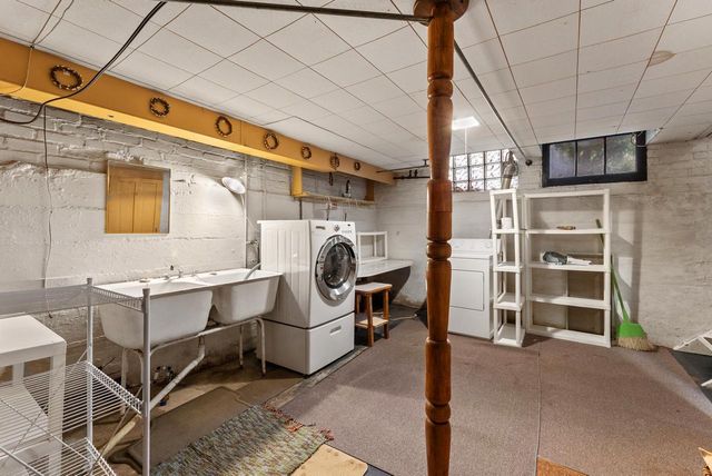 543 Roosevelt ROAD, Kohler, WI 53044