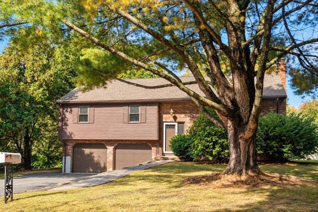 6 Aricia Ln, Winchester, MA 01890