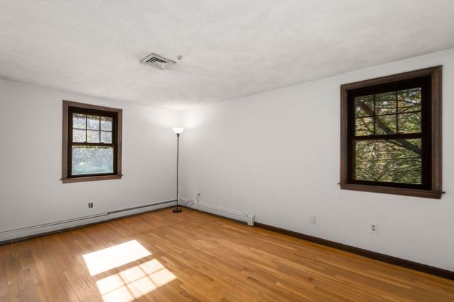 6 Aricia Ln, Winchester, MA 01890