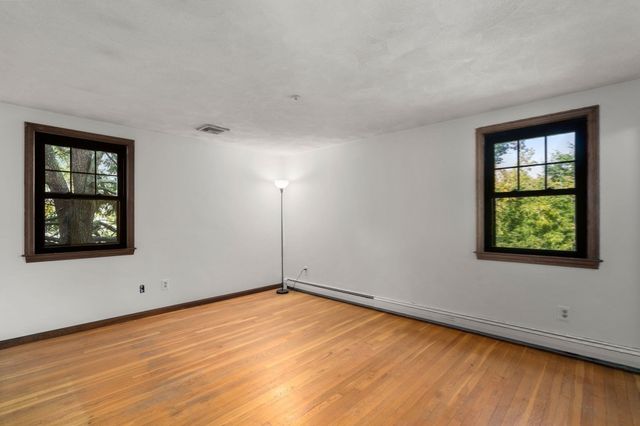 6 Aricia Ln, Winchester, MA 01890