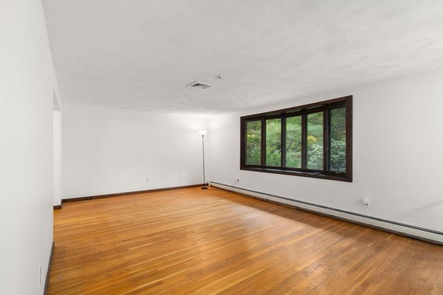 6 Aricia Ln, Winchester, MA 01890