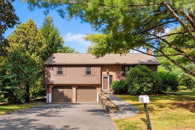 6 Aricia Ln, Winchester, MA 01890