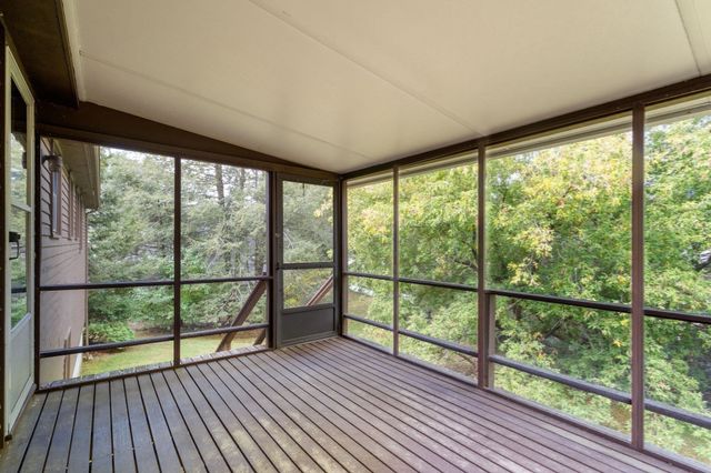 6 Aricia Ln, Winchester, MA 01890