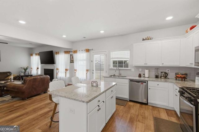 305 Eleanora Crossing, Loganville, GA 30052