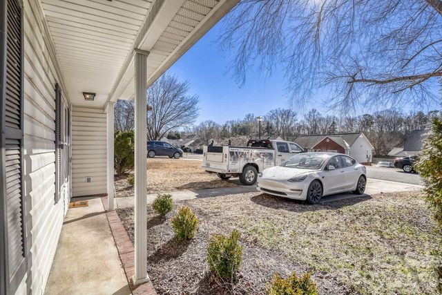 1412 Bells Knox Road, Charlotte, NC 28214