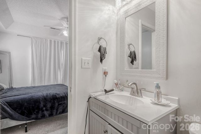 1412 Bells Knox Road, Charlotte, NC 28214