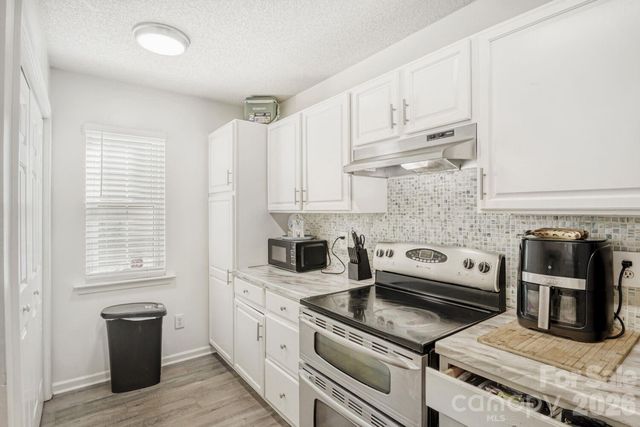 1412 Bells Knox Road, Charlotte, NC 28214