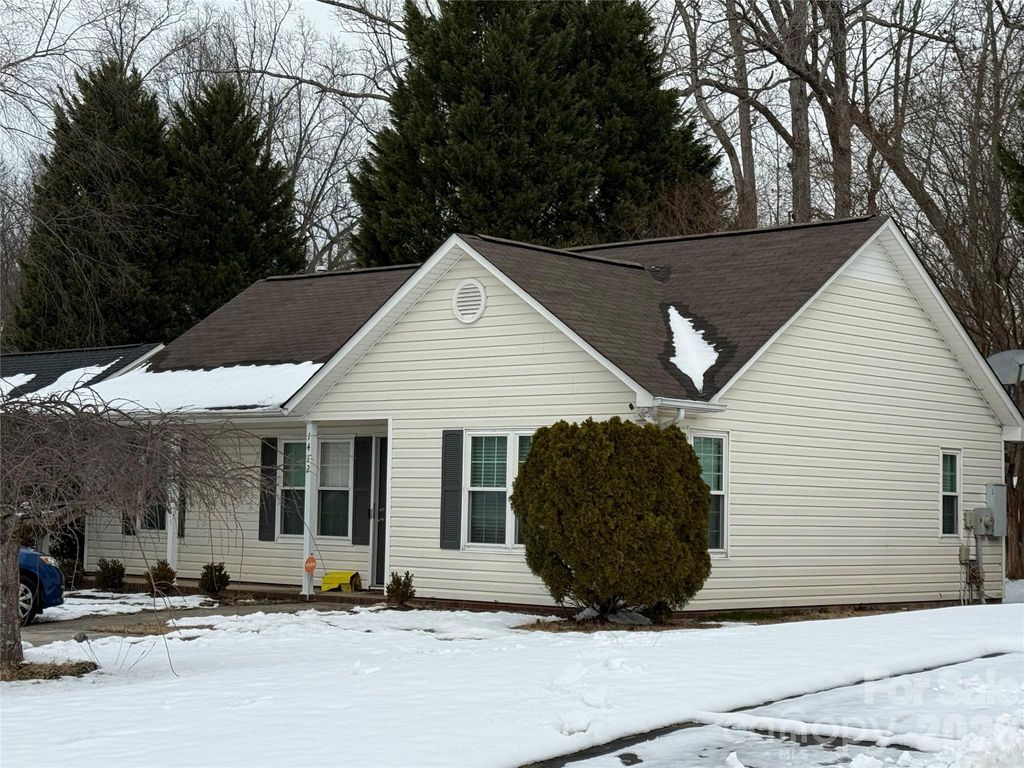 1412 Bells Knox Road, Charlotte, NC 28214