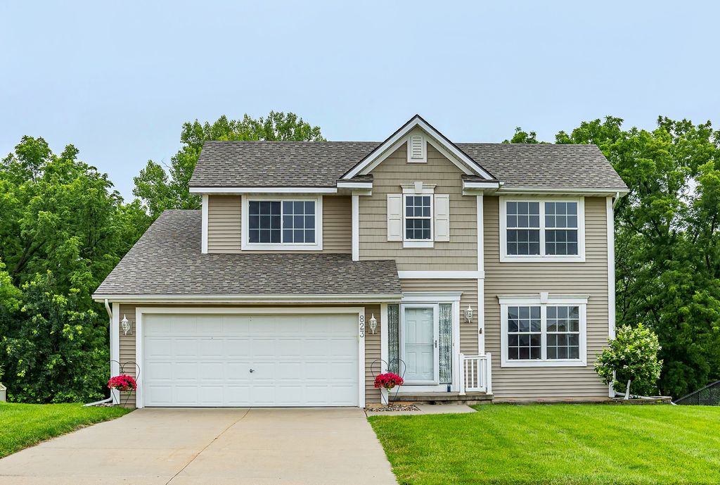 823 SW 47th Circle, Ankeny, IA 50023