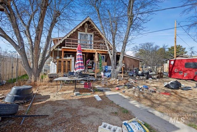 586 Bolton St, Twin Falls, ID 83301