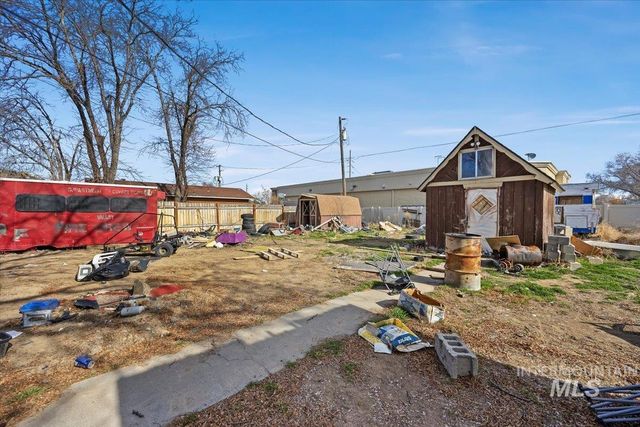 586 Bolton St, Twin Falls, ID 83301