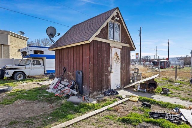 586 Bolton St, Twin Falls, ID 83301