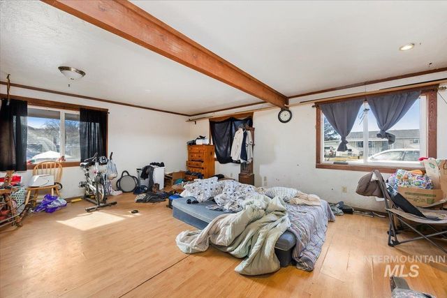 586 Bolton St, Twin Falls, ID 83301