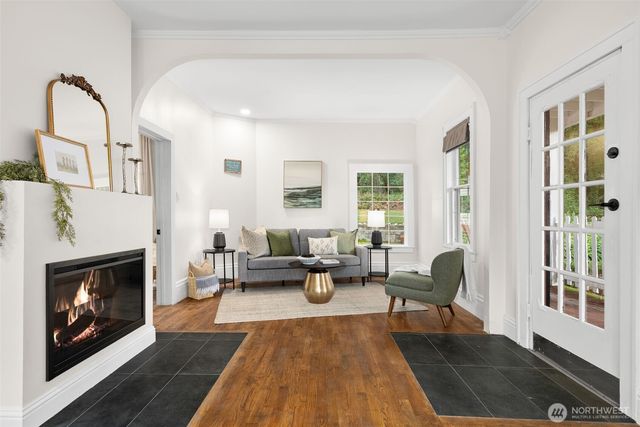 4213 Burnham Drive, Gig Harbor, WA 98332