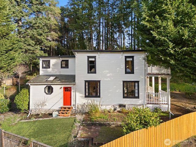 4213 Burnham Drive, Gig Harbor, WA 98332