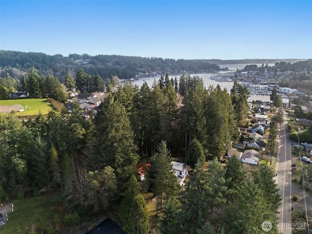 4213 Burnham Drive, Gig Harbor, WA 98332