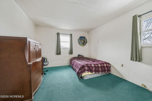 50 Creighton Circle, Old Bridge, NJ 08857