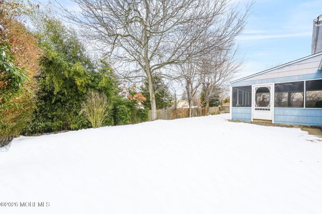 50 Creighton Circle, Old Bridge, NJ 08857