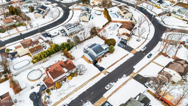 50 Creighton Circle, Old Bridge, NJ 08857