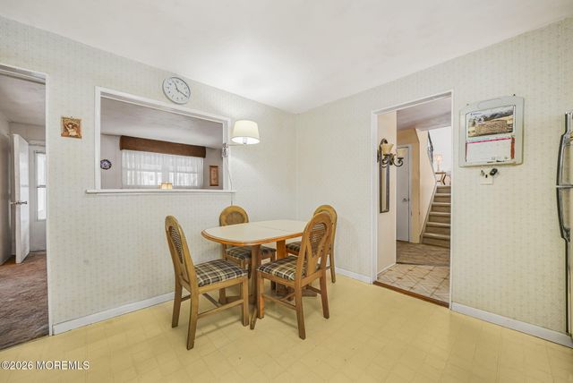 50 Creighton Circle, Old Bridge, NJ 08857