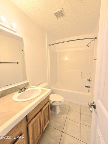 1913 Laurel Avenue A, Panama City, FL 32405