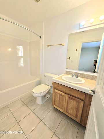 1913 Laurel Avenue A, Panama City, FL 32405