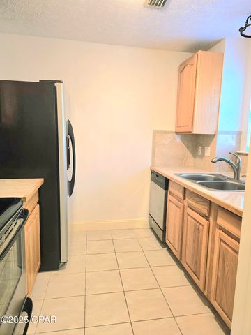 1913 Laurel Avenue A, Panama City, FL 32405