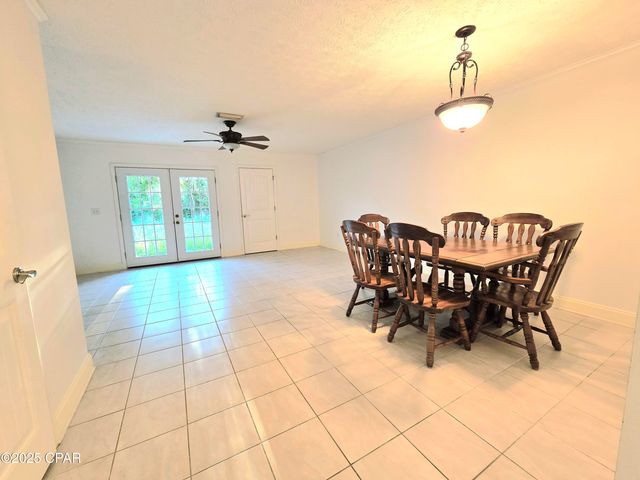 1913 Laurel Avenue A, Panama City, FL 32405