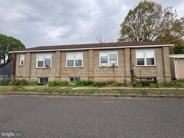 400 MAGNOLIA ST, Beverly, NJ 08010