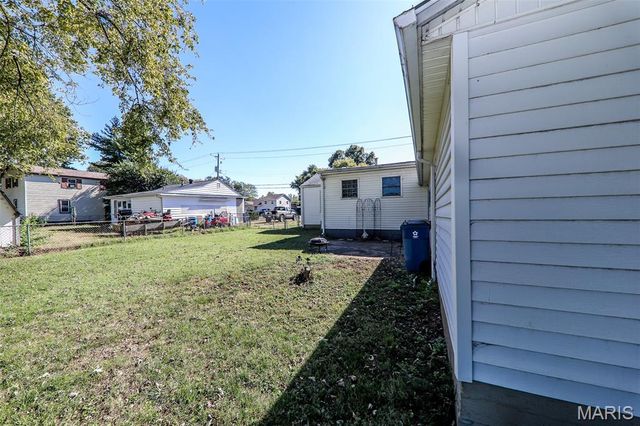 805 Victory Drive, Collinsville, IL 62234
