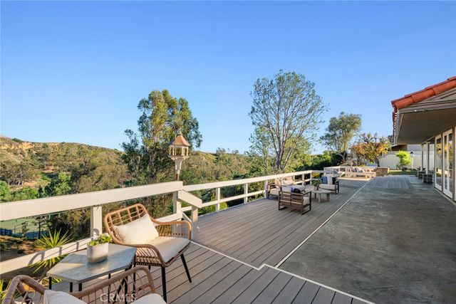 10392 Mira Vista, North Tustin, CA 92705