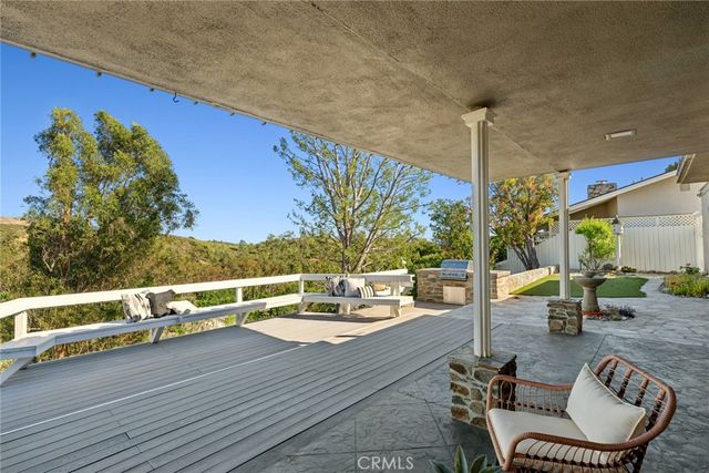 10392 Mira Vista, North Tustin, CA 92705