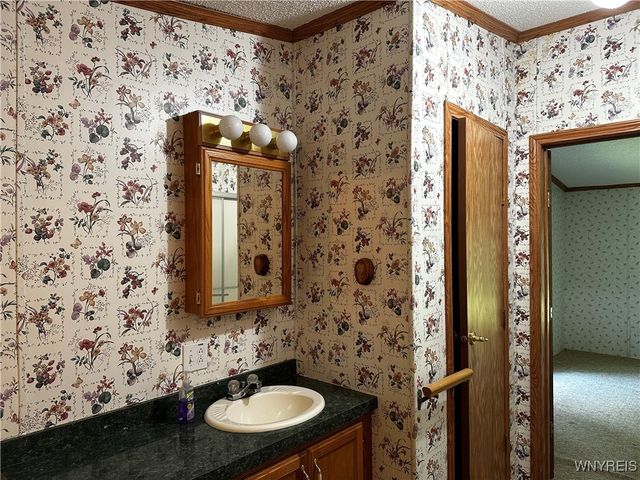 6659 Cross Road, Great Valley, NY 14741