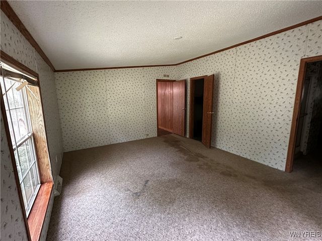 6659 Cross Road, Great Valley, NY 14741