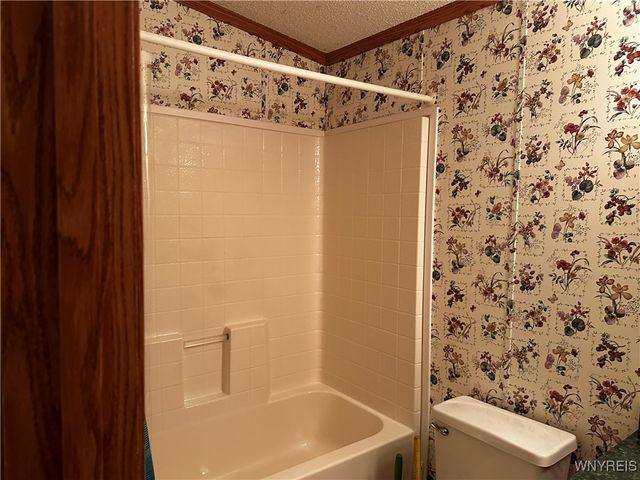 6659 Cross Road, Great Valley, NY 14741