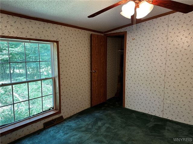 6659 Cross Road, Great Valley, NY 14741