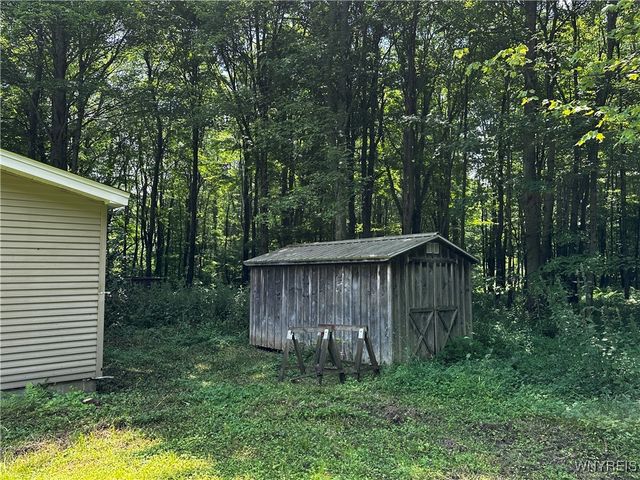 6659 Cross Road, Great Valley, NY 14741