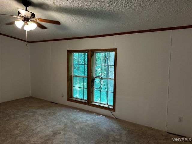 6659 Cross Road, Great Valley, NY 14741